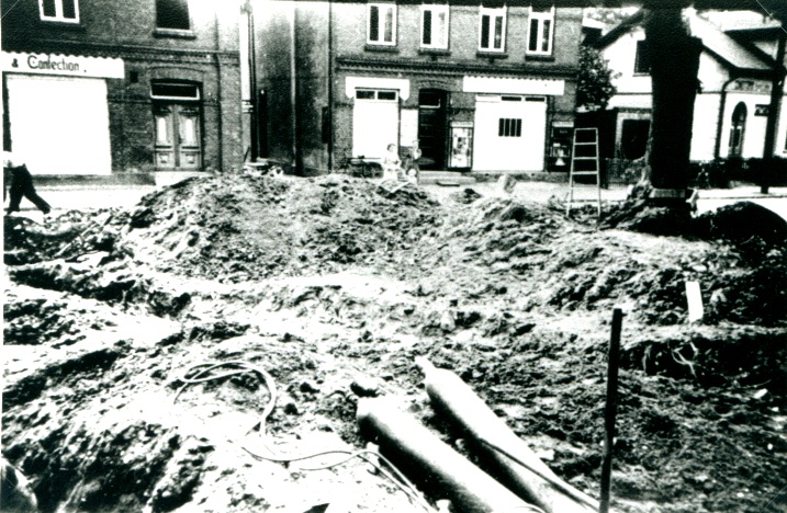 Zerstörungen am Gebäude Sambraus